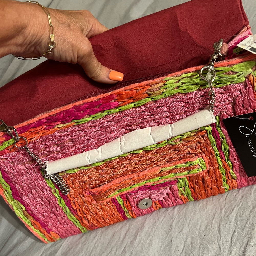 Keep it gypsy straw clutch - Picture 3 of 6